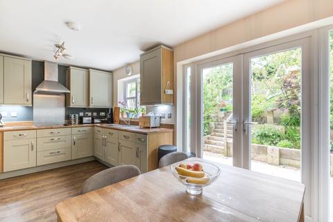 18 Beechnut Road, Kendal, LA9 7FF