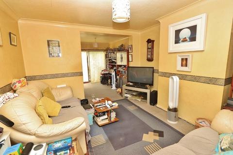 34 Ferndale Road, Romford, RM5 3ER