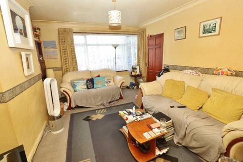34 Ferndale Road, Romford, RM5 3ER