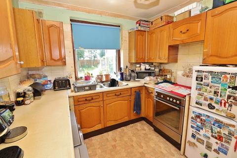 34 Ferndale Road, Romford, RM5 3ER