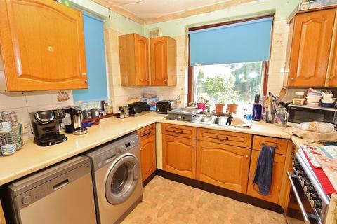34 Ferndale Road, Romford, RM5 3ER