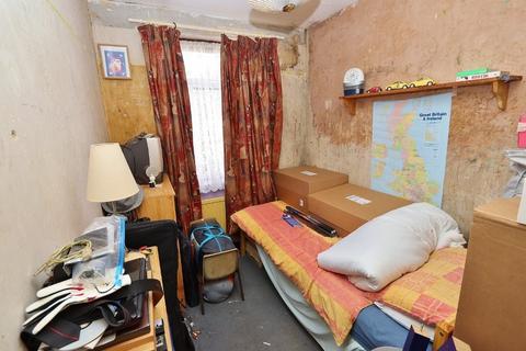 34 Ferndale Road, Romford, RM5 3ER