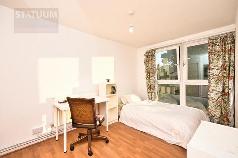 4 bedroom maisonette to rent - Solebay St, Off Mile End Road, London, E1