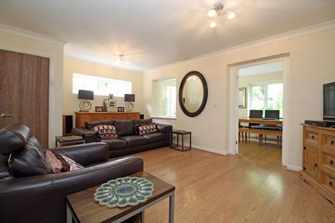 7 Kerr Close, South Croydon, CR2 8AT