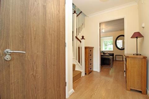 7 Kerr Close, South Croydon, CR2 8AT