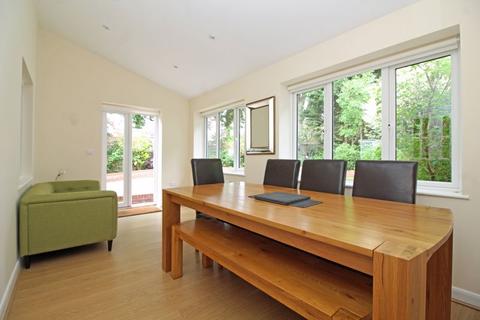 7 Kerr Close, South Croydon, CR2 8AT