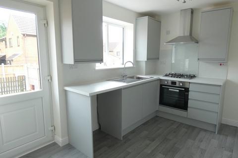 2 bedroom semi-detached house to rent, Brookfield View, Cleckheaton, BD19