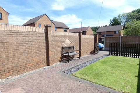 2 bedroom semi-detached house to rent, Brookfield View, Cleckheaton, BD19