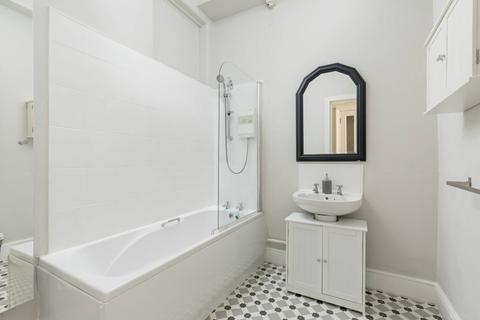 1f1, 4 Buccleuch Terrace, Edinburgh, EH8 9ND