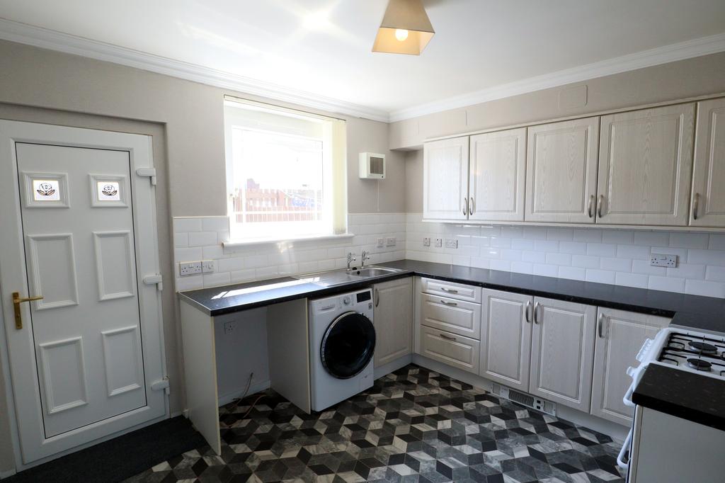 Kitchen (1)