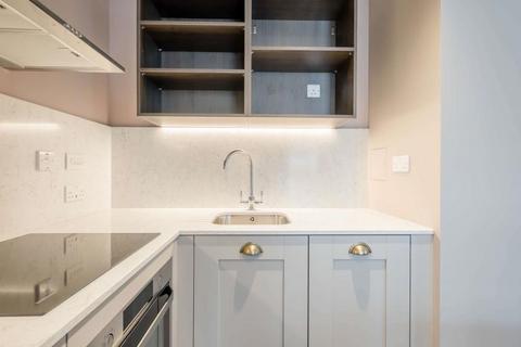 Studio to rent, Canada Gardens, Wembley Park