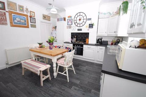 95 Station Road, Kippax, Leeds, LS25 7LE