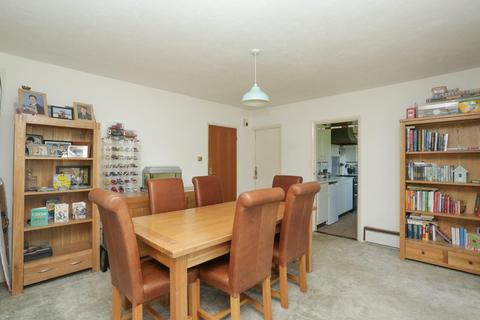 1 Dallinger Road, Birchington, CT7 9LG