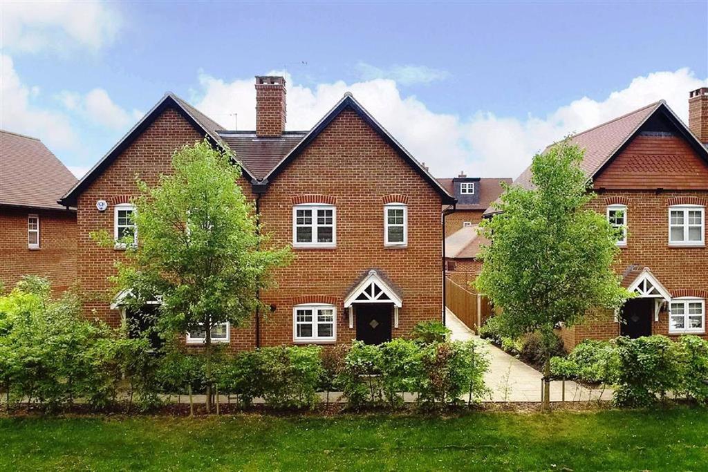 King Harry Lane, St Albans... 3 bed semidetached house £675,000
