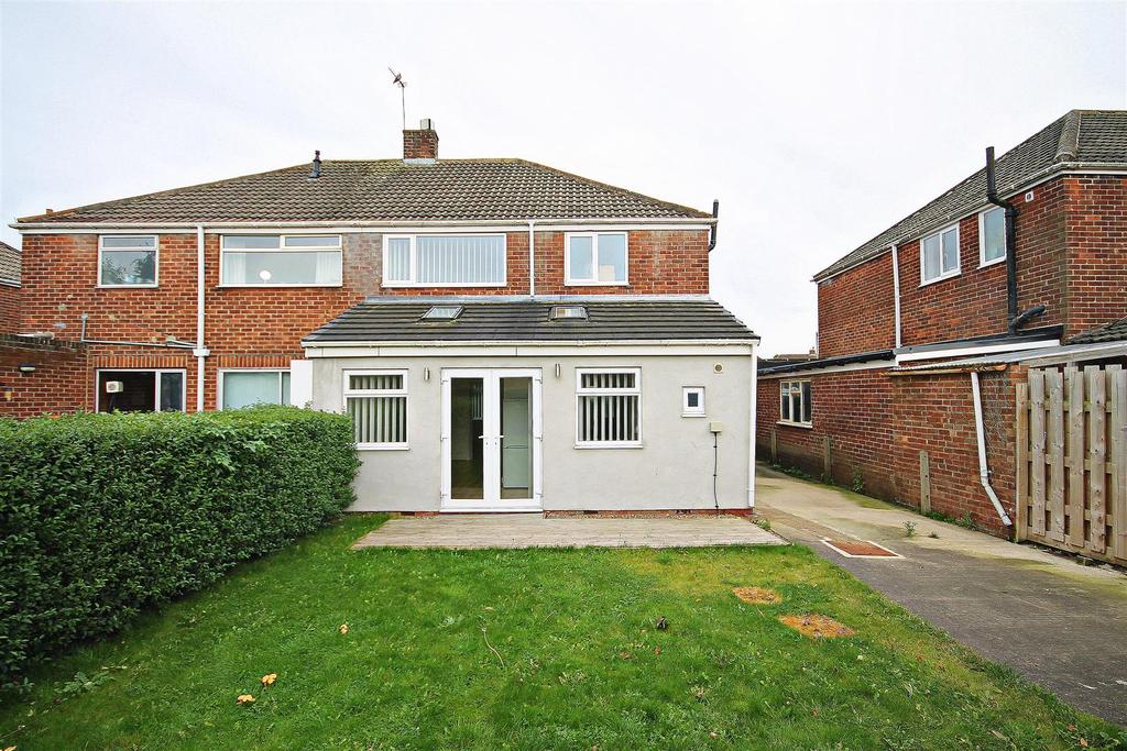 Grange Road, Carrville, Durham 3 bed semidetached house £700 pcm (£