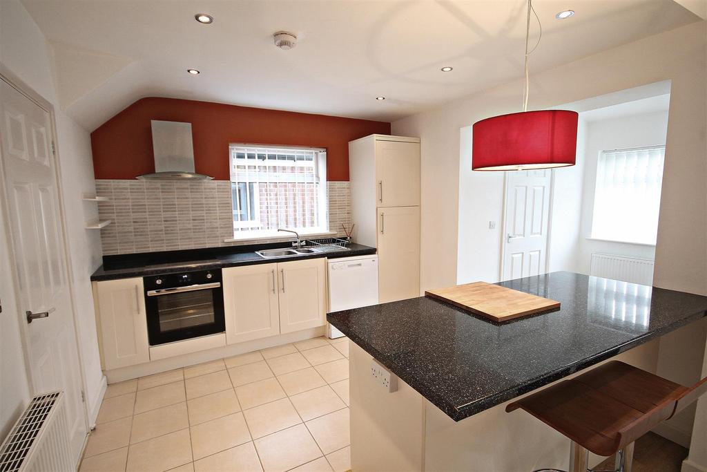 Grange Road, Carrville, Durham 3 bed semidetached house £700 pcm (£