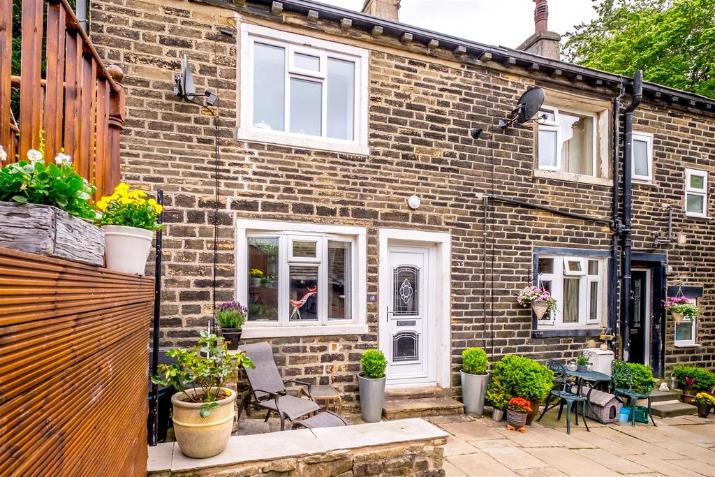 Warley Town, Halifax 2 bed cottage for sale £140,000
