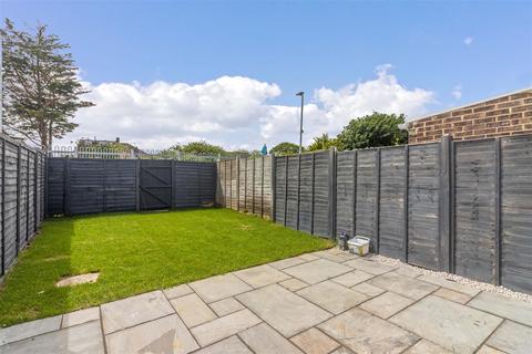 21 Coleridge Close, Goring By Sea, Worthing, BN12 6LD