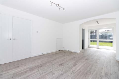 21 Coleridge Close, Goring By Sea, Worthing, BN12 6LD