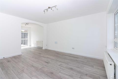 21 Coleridge Close, Goring By Sea, Worthing, BN12 6LD