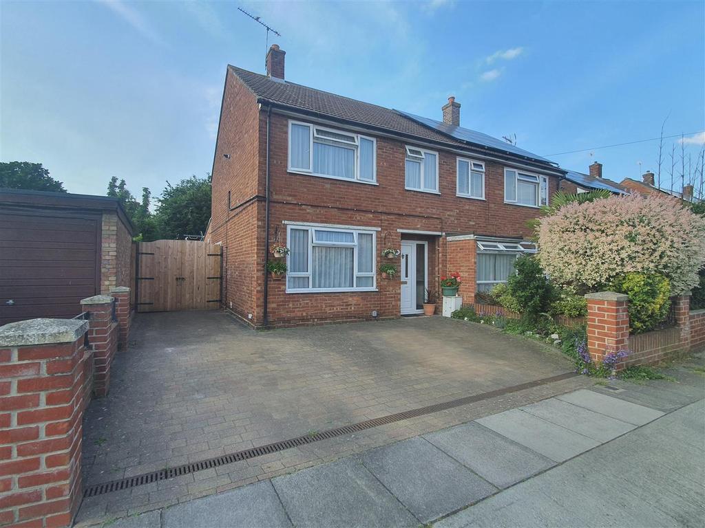 Road, Ipswich 3 bed house £275,000