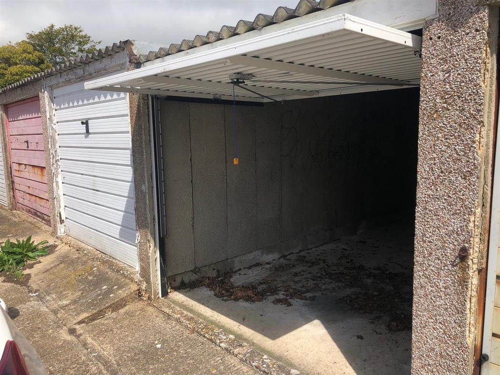 Torridge Close, Worthing 1 bed garage for sale £15,000