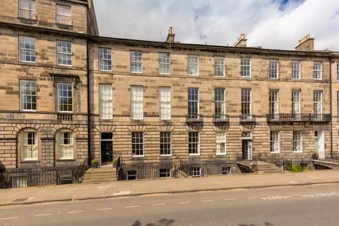 19/2 Abercromby Place, Edinburgh, EH3 6LB