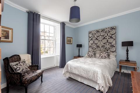 19/2 Abercromby Place, Edinburgh, EH3 6LB