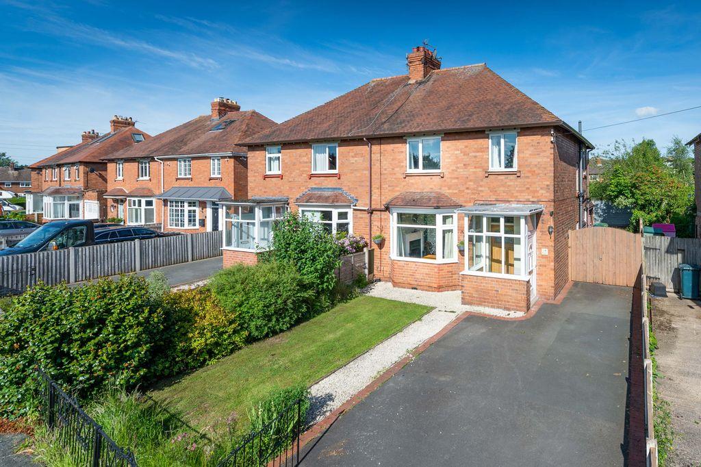 Belvidere Road, Shrewsbury SY2 5LR 3 bed semidetached house £275,000