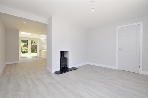 139 Warren Drive, Crawley, RH11 0DH