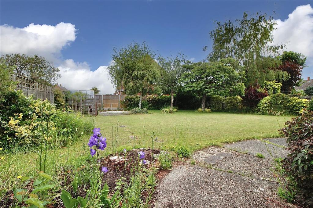 Wareham Avenue, Ipswich 3 bed detached house £400,000