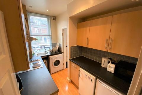 3 bedroom house share to rent, Norman Grove, Kirkstall, Leeds, LS5 3JH