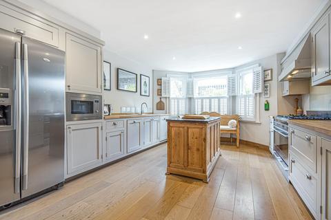 17 Aspley Road, London, SW18 2DB