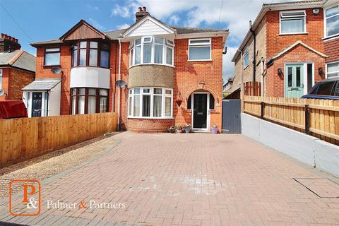 43 Pine View Road, Ipswich, IP1 4HR