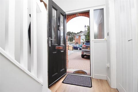 43 Pine View Road, Ipswich, IP1 4HR