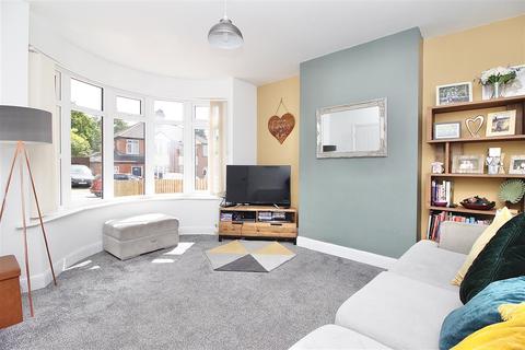 43 Pine View Road, Ipswich, IP1 4HR