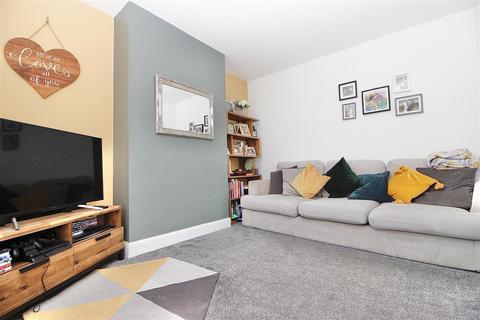 43 Pine View Road, Ipswich, IP1 4HR
