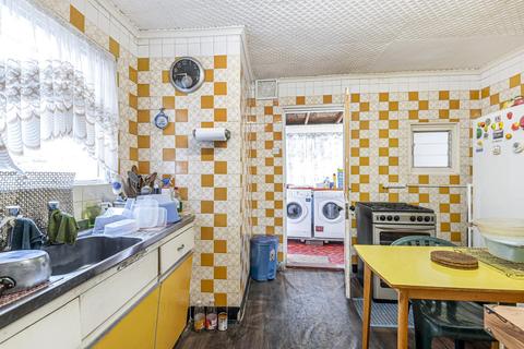 10 Sainfoin Road, London, SW17 8EP