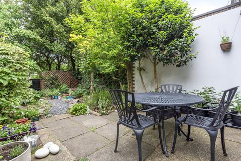 46 The Keep, London, SE3 0AF