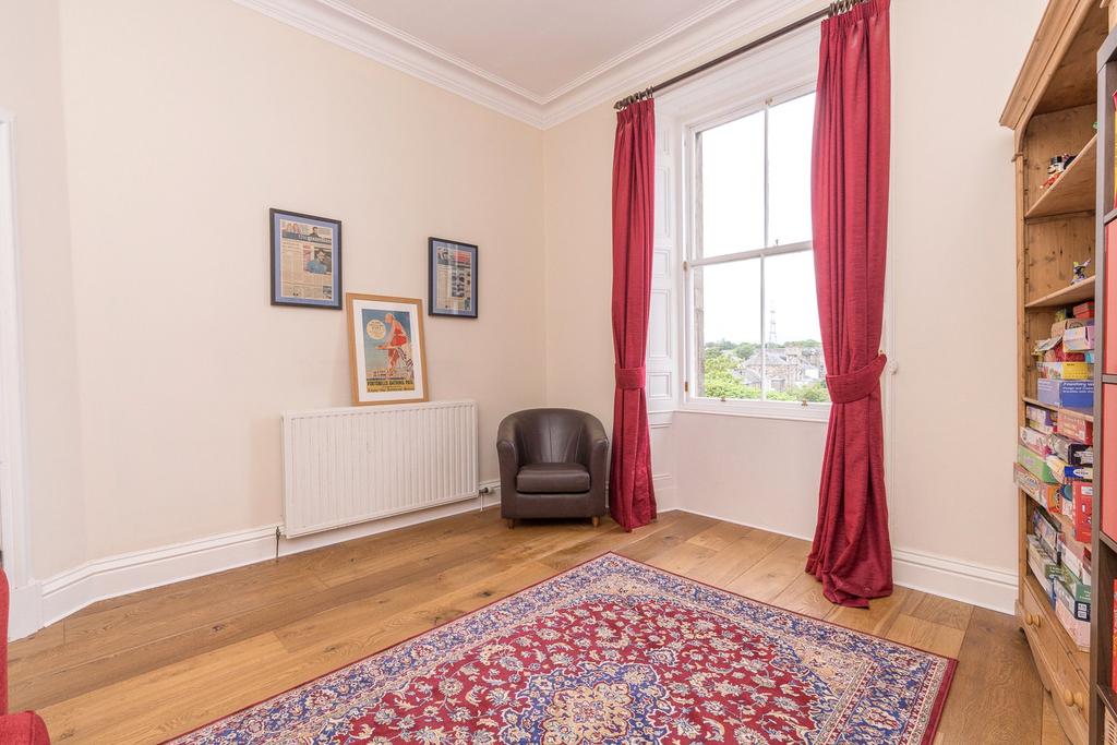 Family Room Alt