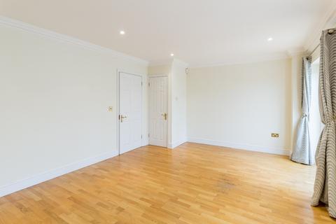 24 Pine Grove, Weybridge, KT13 9AW