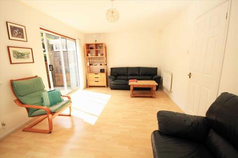 42 Malden Fields, Bushey, WD23 2QA