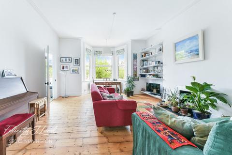 21b Osbaldeston Road, London, N16 7DJ