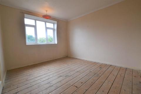 24 Coleshill Drive, Hartcliffe, Bristol, BS13 9QU