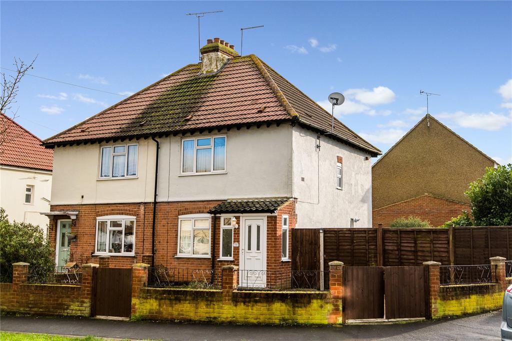 New Road, Great Wakering... 2 bed semidetached house £300,000