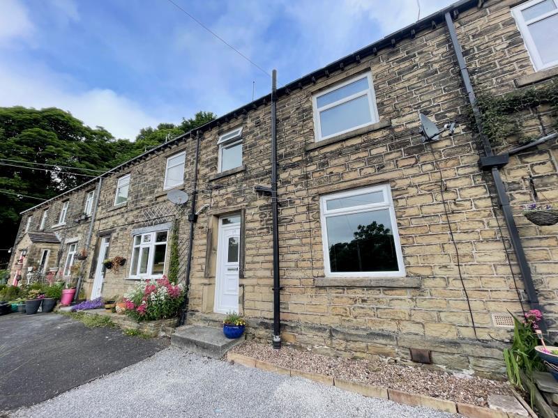 North Road, Kirkburton, Huddersfield, HD8 0QH 2 bed cottage £650 pcm (£150 pw)