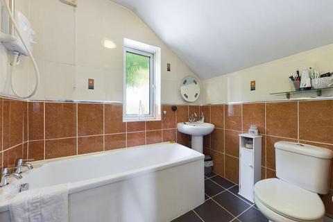 52 Dower Road, Torquay, TQ1 4JH