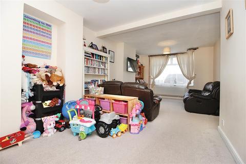 7 Broadmere Road, Ipswich, IP1 5BU