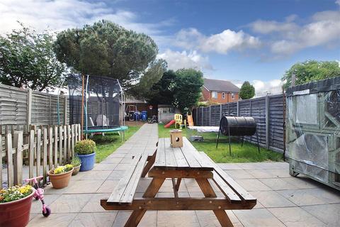 7 Broadmere Road, Ipswich, IP1 5BU