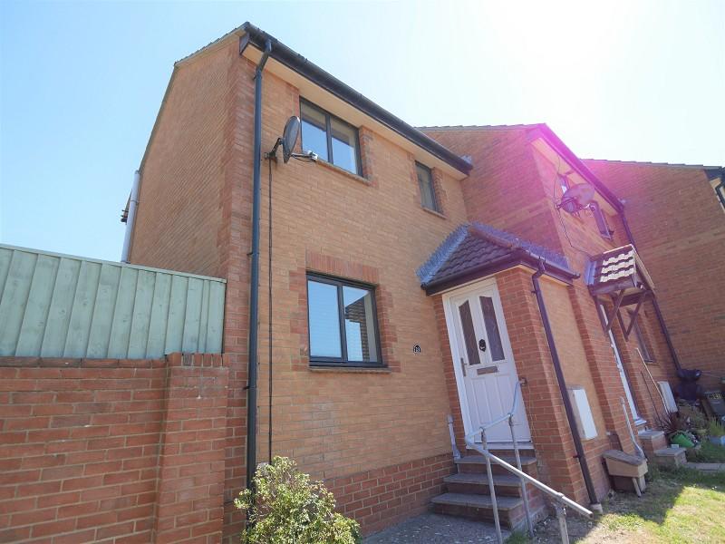 Willow Close, Ventnor, Isle Of Wight. PO38 1DY 1 bed end of terrace